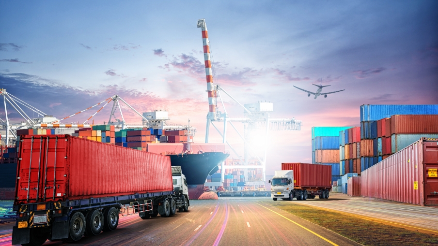 Logistiek en transport bij Logitrex, containeroverslag, scheepvaart en internationale logistiek. Efficiënte supply chain oplossingen voor uw bedrijf.